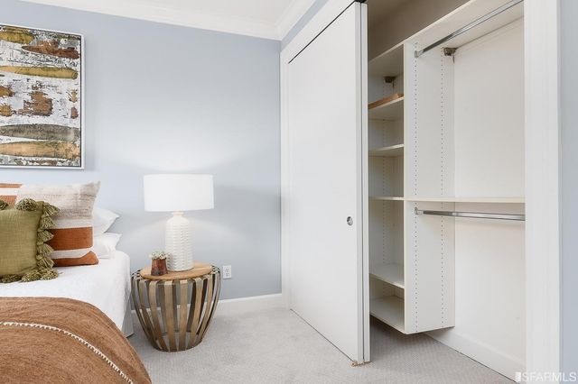 a picture of a wall with a close up of a wall