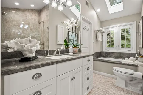 $3,250,000 | 25 Woodhue Court, Redwood City, CA 94062