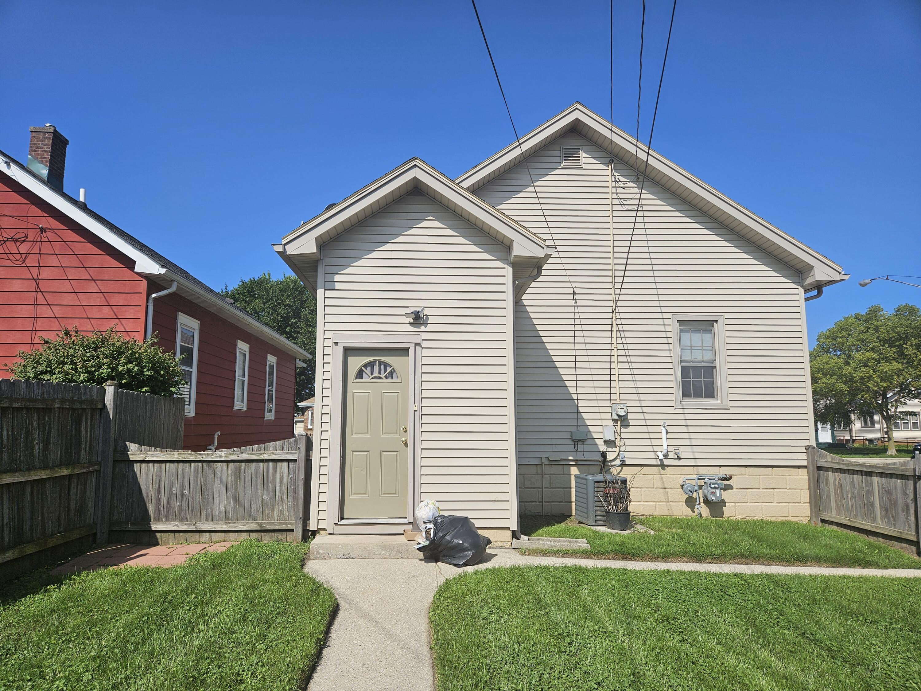 2225 Geneva Street Racine, WI 53402 - Photo 21 of 21 Back