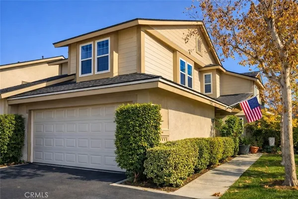 $829,900 | 21476 Cypresswood, Lake Forest, CA 92630