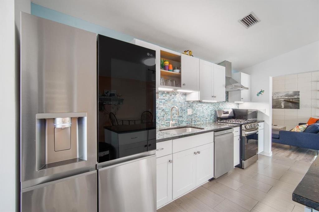 402 71st Street Holmes Beach, FL 34217 - Photo 17 of 70