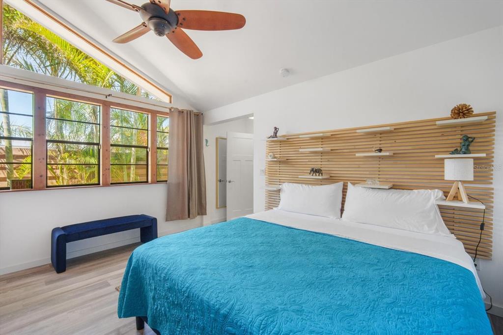 402 71st Street Holmes Beach, FL 34217 - Photo 29 of 70