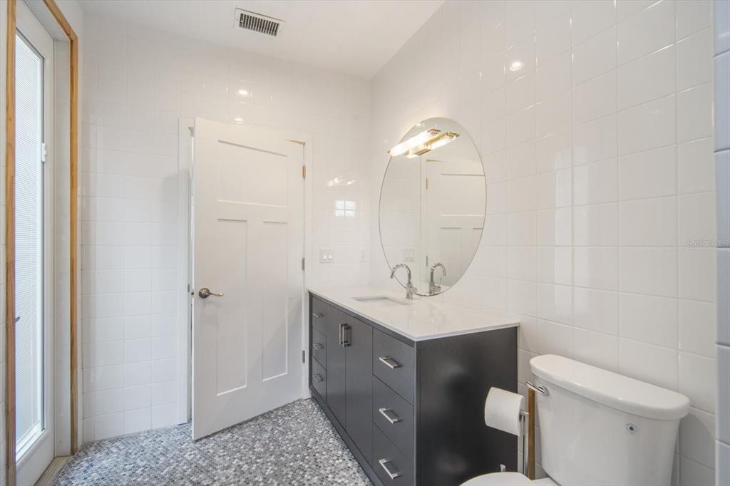 402 71st Street Holmes Beach, FL 34217 - Photo 31 of 70