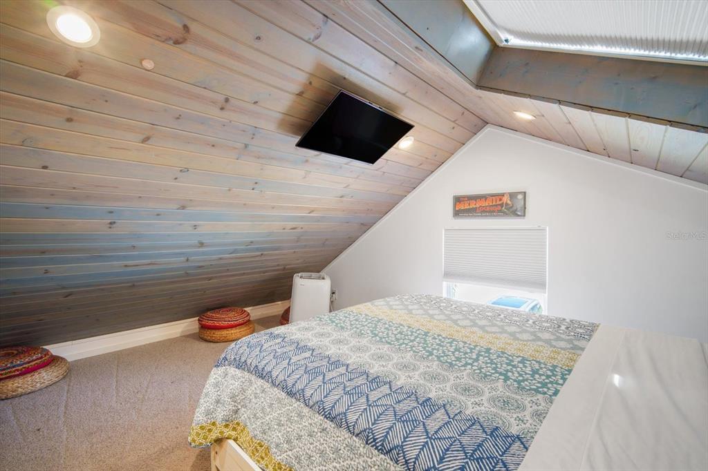 402 71st Street Holmes Beach, FL 34217 - Photo 33 of 70