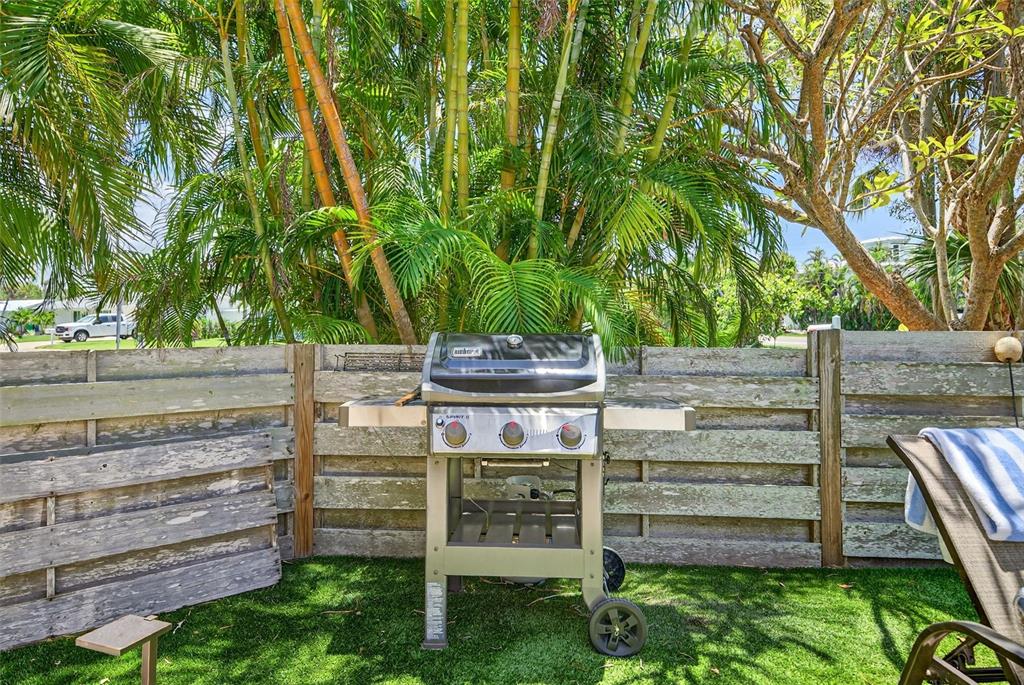 402 71st Street Holmes Beach, FL 34217 - Photo 45 of 70