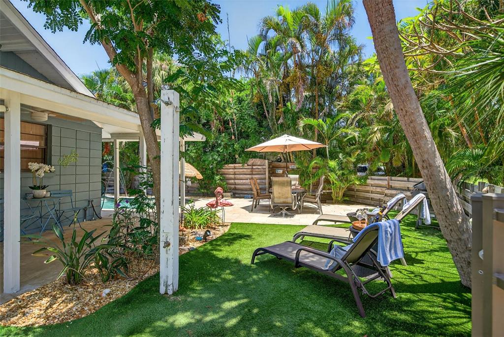 402 71st Street Holmes Beach, FL 34217 - Photo 9 of 70