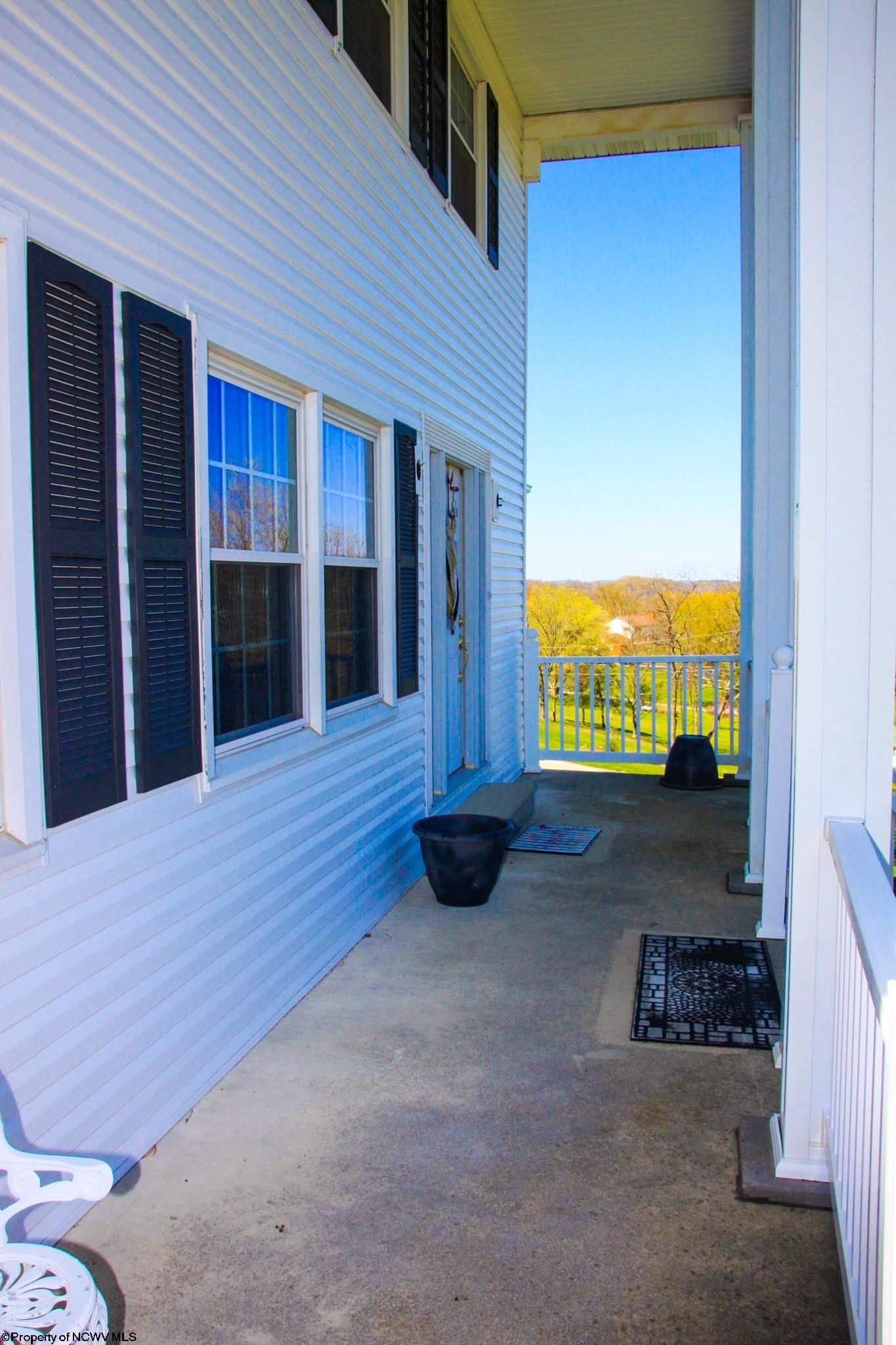 198 Lewellyn Road Morgantown, WV 26508 - Photo 3 of 26 Gallery Image 3