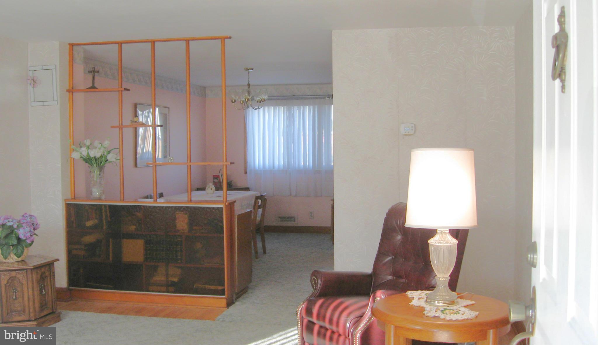 7828 Harold Road Baltimore, MD 21222 - Photo 5 of 17 Living Room
