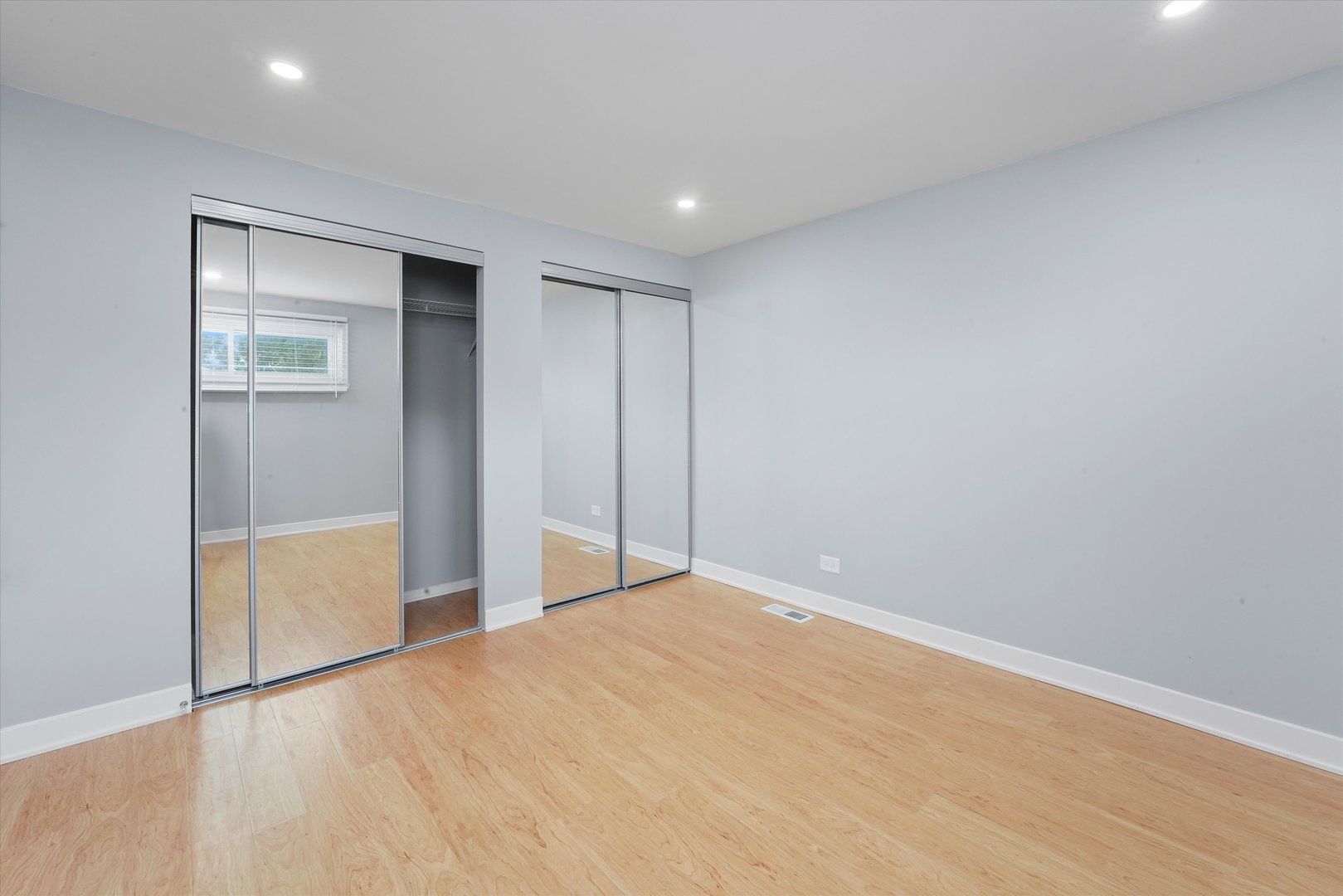 1323 Wakeby Lane, Unit 1323 Schaumburg, IL 60193 - Photo 12 of 14 a view of an empty room