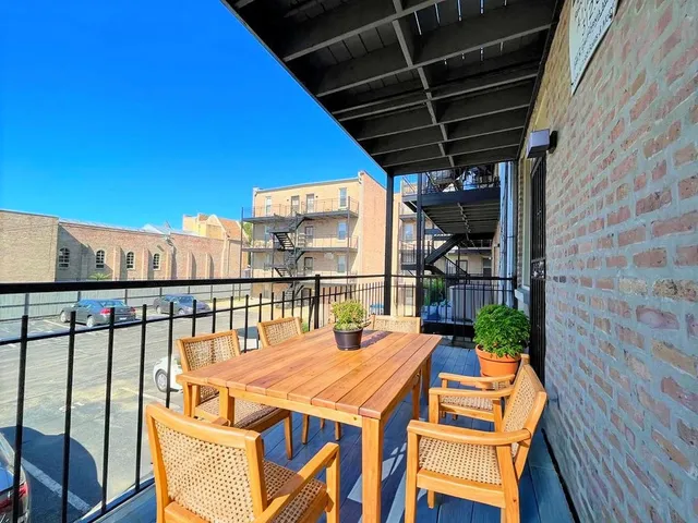 $8,360,000 | 4358 South Prairie Avenue, Chicago, IL 60653