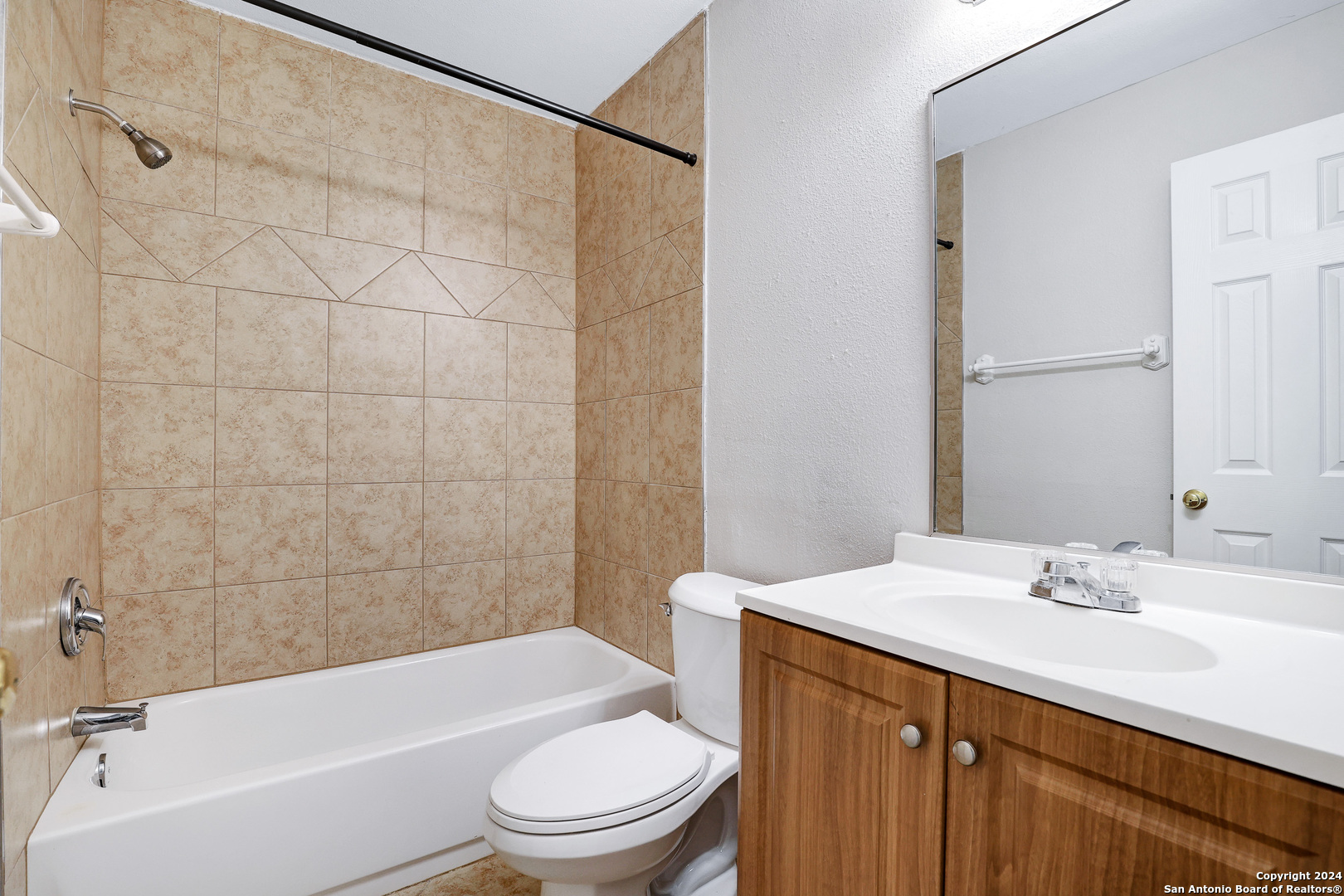 9262 Ridge Branch San Antonio, TX 78250 - Photo 10 of 13