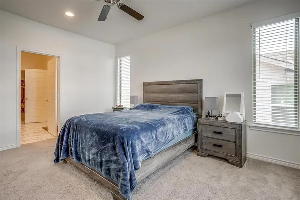 $2,800 | 207 Athenia Drive, Fort Worth, TX 76114