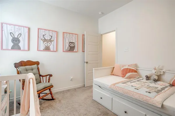 $2,800 | 207 Athenia Drive, Fort Worth, TX 76114