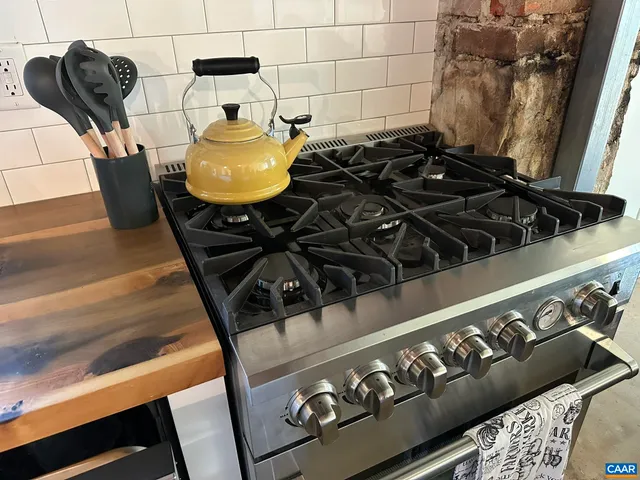 a close view of stove top oven