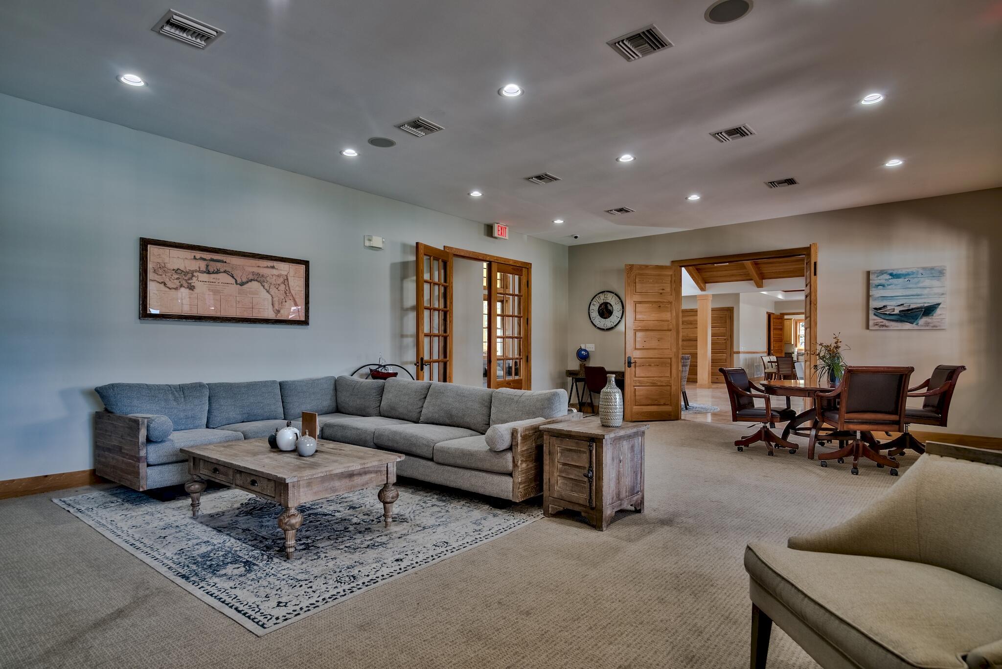 369 Lilly Bell Lane Freeport, FL 32439 - Photo 22 of 24 a living room with furniture and a window