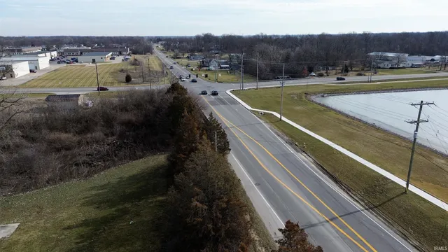 $499,900 | 3878-3912 West Washington Center Road, Fort Wayne, IN 46818