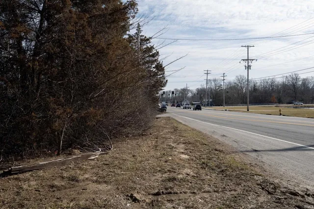 $499,900 | 3878-3912 West Washington Center Road, Fort Wayne, IN 46818