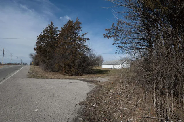 $499,900 | 3878-3912 West Washington Center Road, Fort Wayne, IN 46818