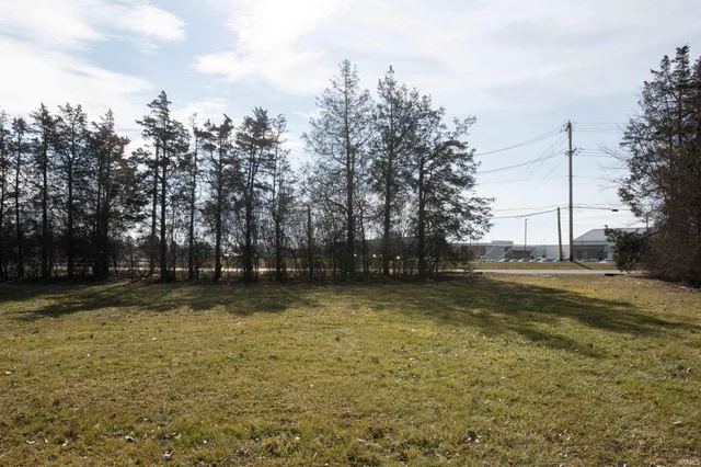 $499,900 | 3878-3912 West Washington Center Road, Fort Wayne, IN 46818