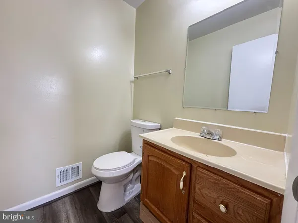 $2,100 | 4306 Eileen Court, Woodbridge, VA 22193