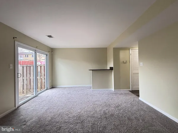 $2,100 | 4306 Eileen Court, Woodbridge, VA 22193