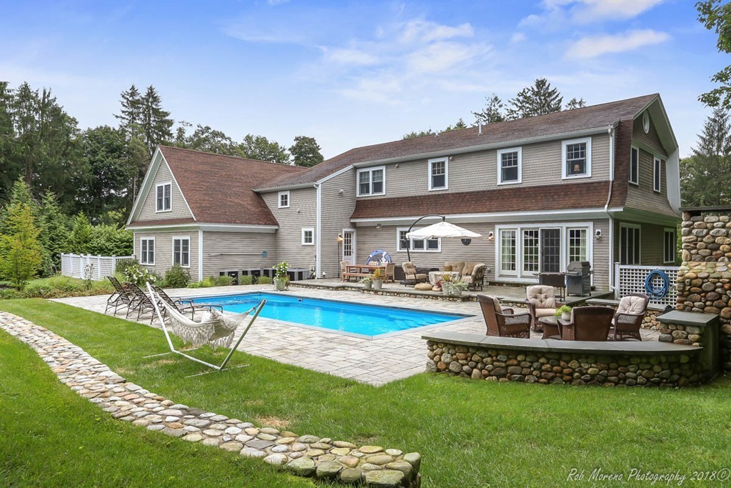776 Bay Road Hamilton, MA 01982 - Photo 3 of 30