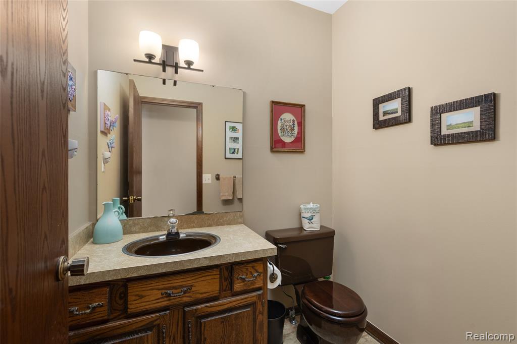 9730 Gibbs Road Clarkston, MI 48348 - Photo 22 of 39