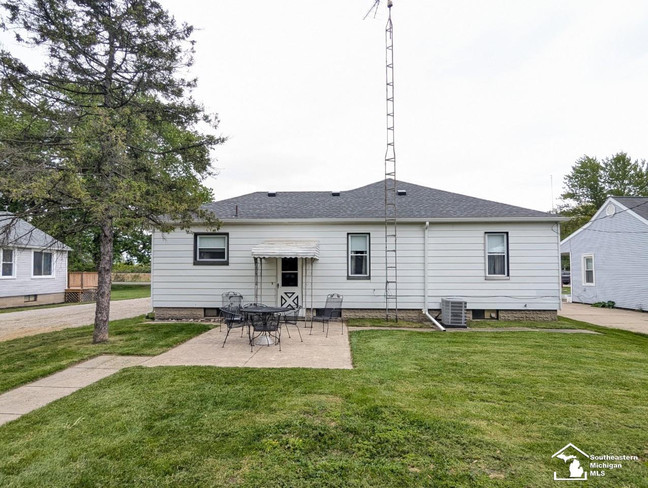 3585 Vivian Road Monroe, MI 48162 - Photo 29 of 32