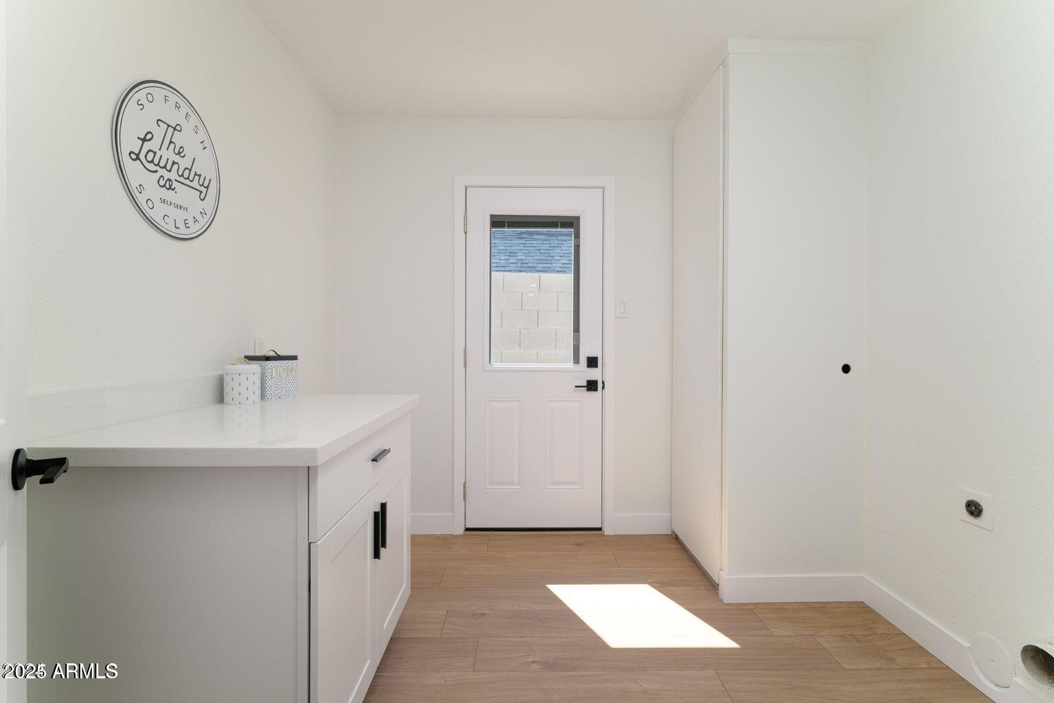4414 South Terrace Road Tempe, AZ 85282 - Photo 21 of 24 a view of a hallway with elevator