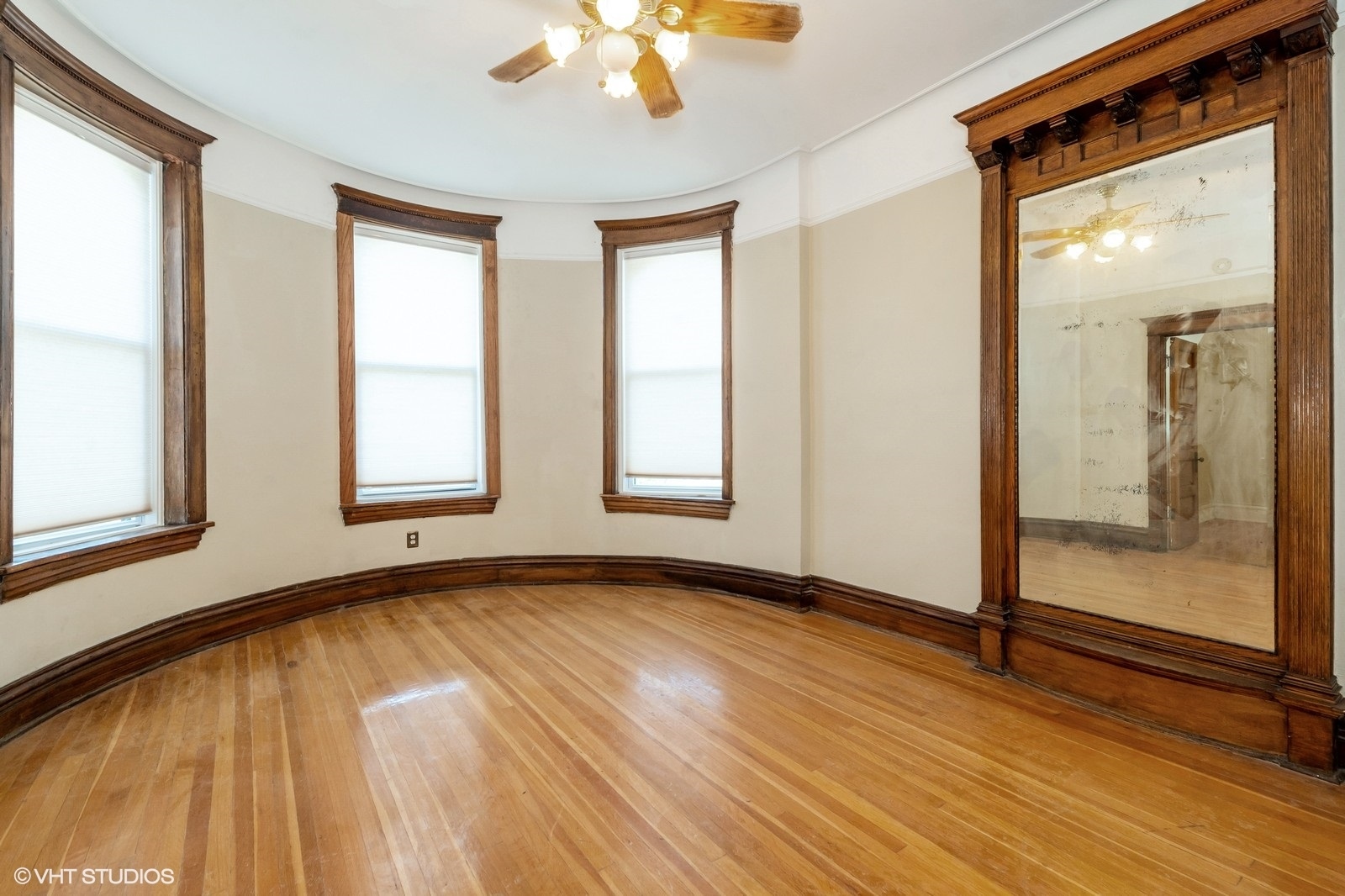 4740 South Prairie Avenue, Unit 3 Chicago, IL 60615 - Photo 2 of 11