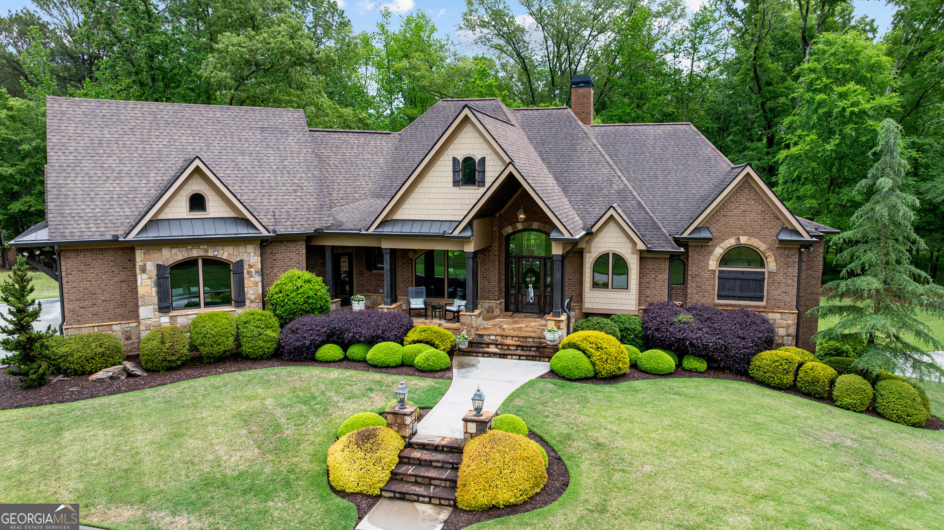 752 Grant Road Brooks, GA 30205 - Photo 5 of 132 a front view of house with yard and green space