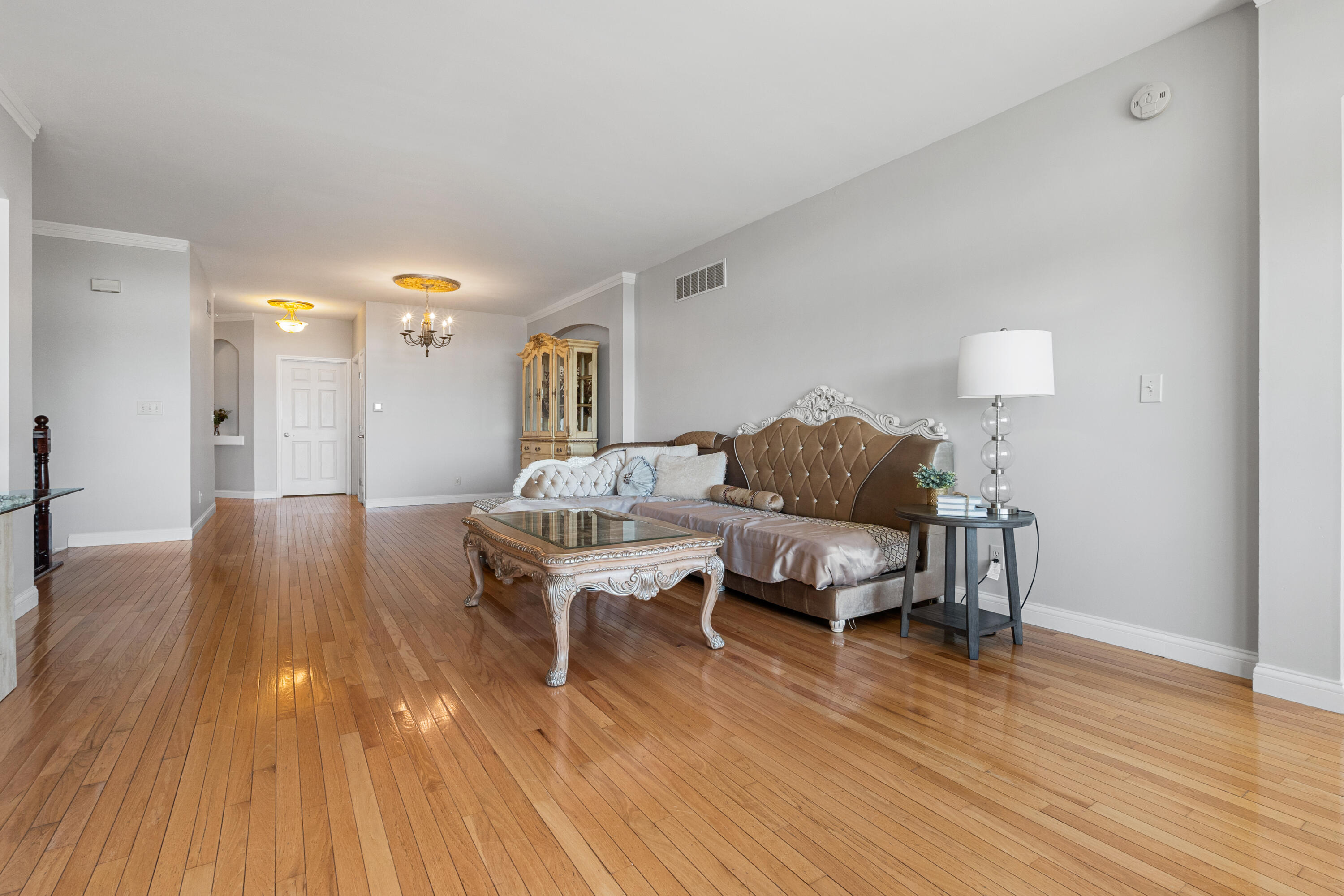 459 Pinnacle Way Covington, KY 41016 - Photo 2 of 45