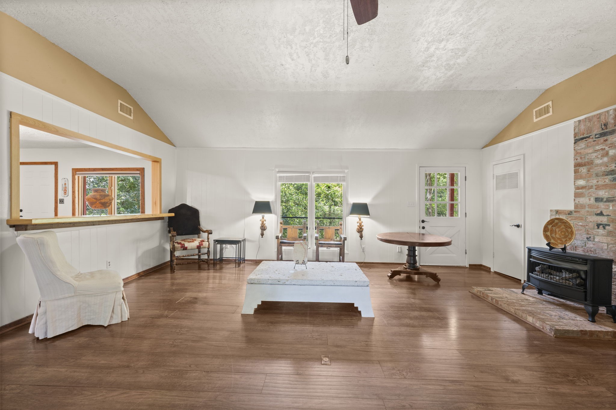 114 Hillendale Street Livingston, TX 77351 - Photo 13 of 46 a living room with furniture and a fireplace