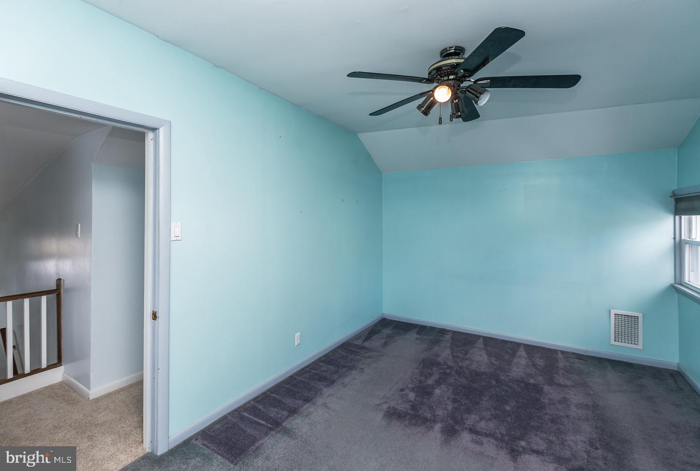 221 Mill Road Havertown, PA 19083 - Photo 15 of 21