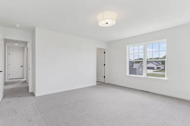 $546,900 | 2701 Mapleton Avenue, East Troy, WI 53120