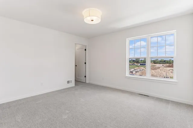 $546,900 | 2701 Mapleton Avenue, East Troy, WI 53120