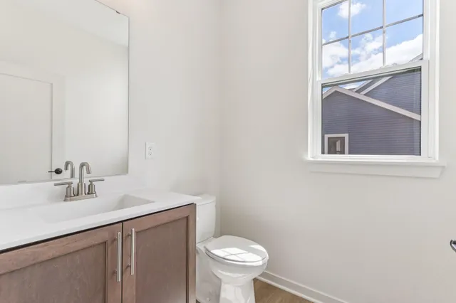 $546,900 | 2701 Mapleton Avenue, East Troy, WI 53120