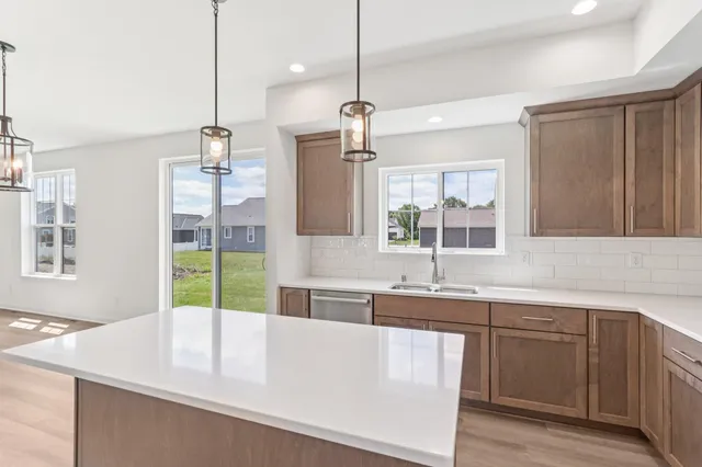 $546,900 | 2701 Mapleton Avenue, East Troy, WI 53120