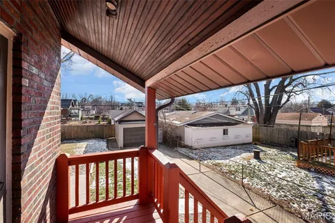 $189,000 | 6610 Parkwood Place, St. Louis, MO 63116