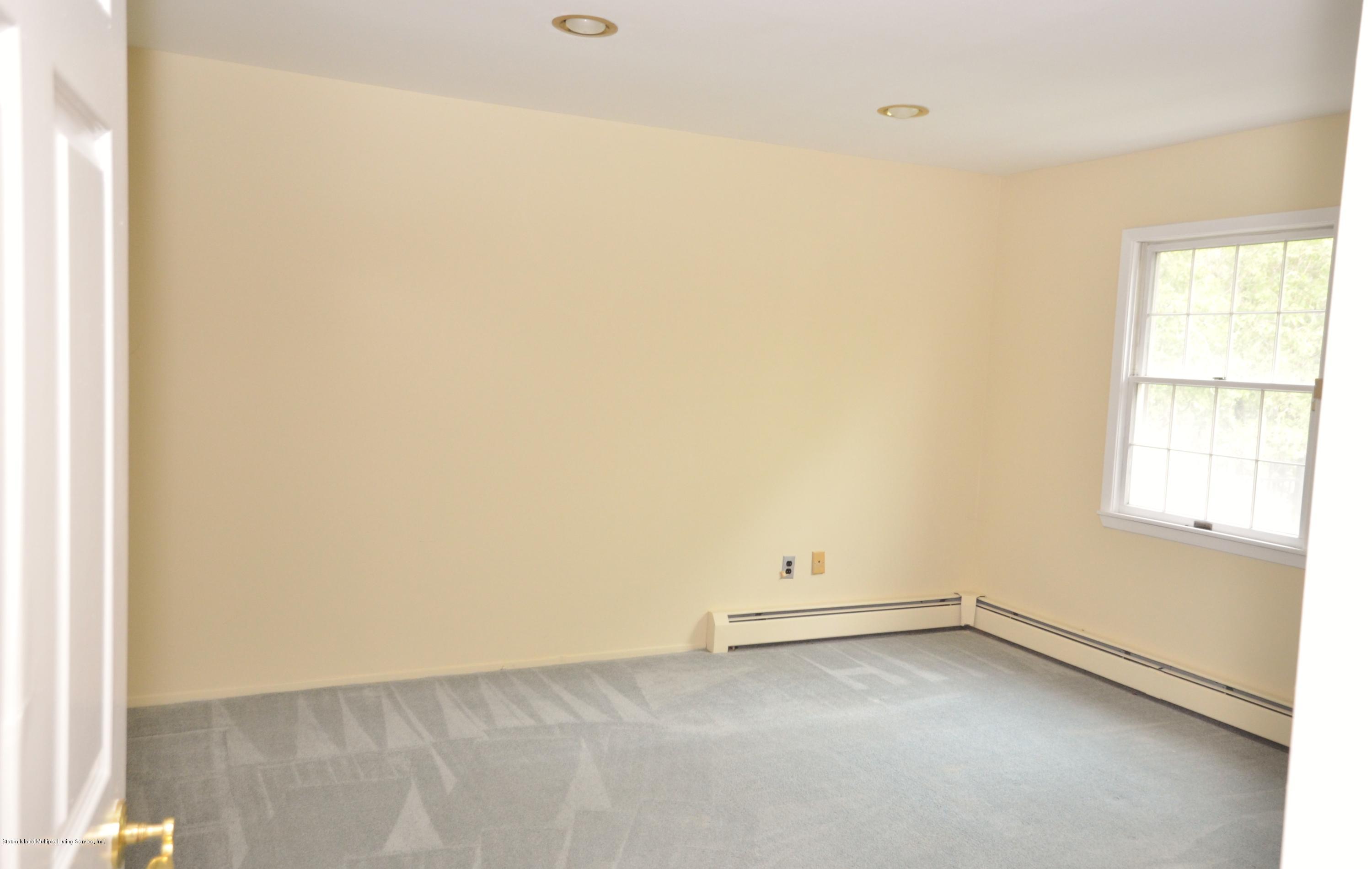 105 Meade Loop Staten Island, NY 10309 - Photo 24 of 38 DSC_0377