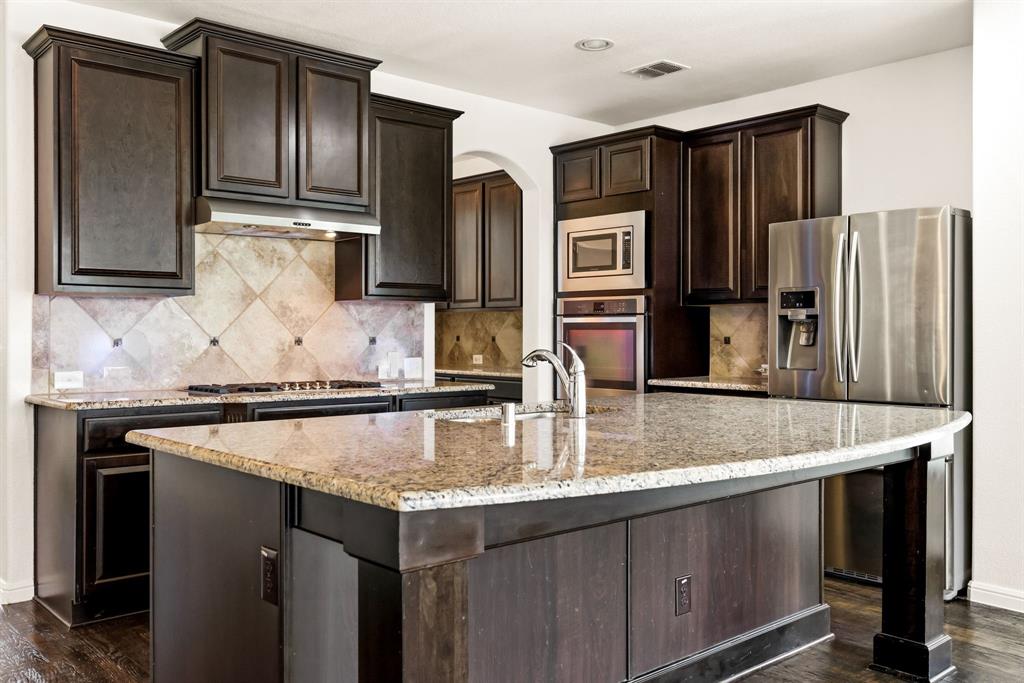 5115 Live Oak Drive Sachse, TX 75048 - Photo 5 of 40