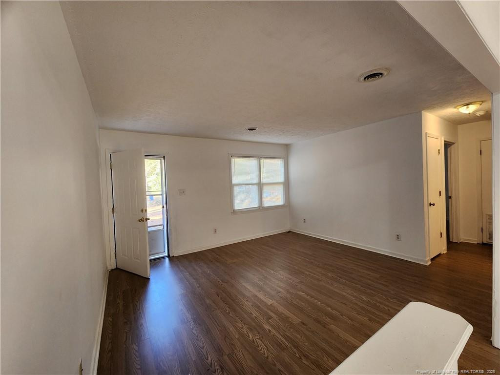 1433 A Artesian Court Fayetteville, NC 28304 - Photo 2 of 8 Photo 2