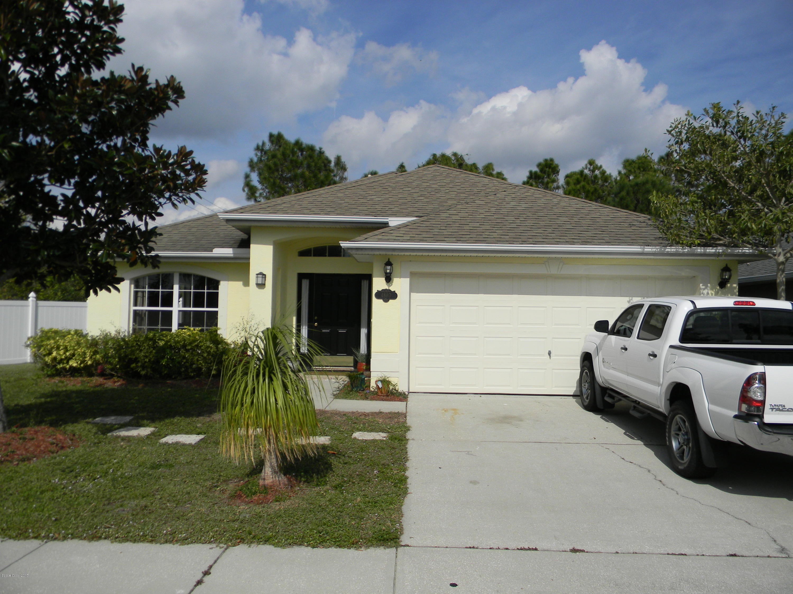 4880 Decatur Circle Melbourne, FL 32934 - Photo 4 of 38 DSCN0638