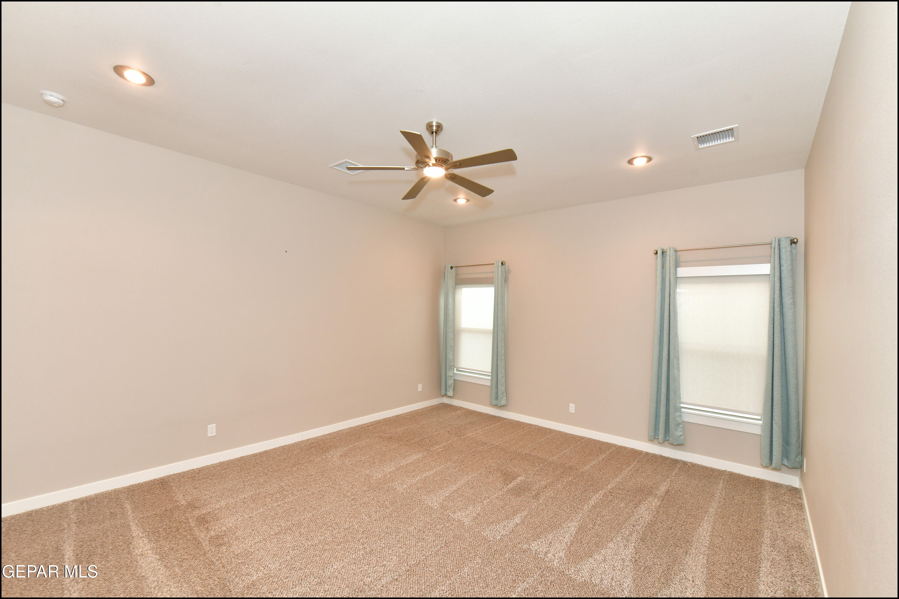 6295 Casper Ridge Drive El Paso, TX 79912 - Photo 13 of 85 25