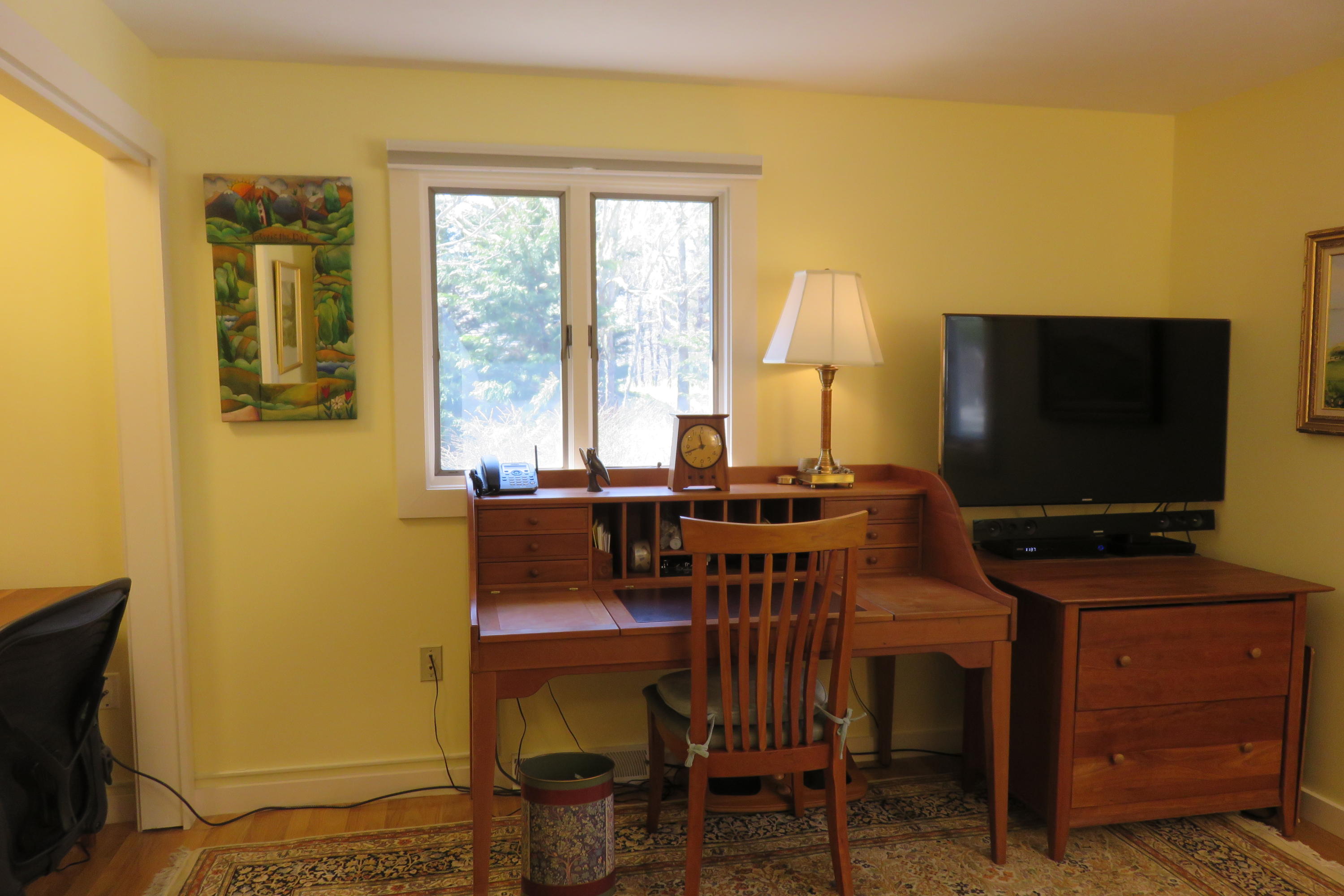 30 Greensward Road Mashpee, MA 02649 - Photo 20 of 33 a view of a livingroom with furniture
