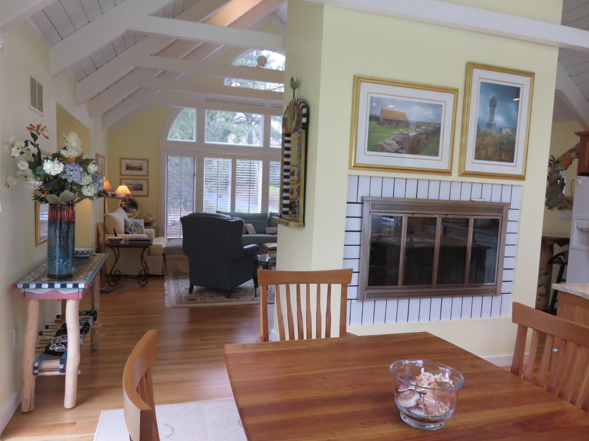 30 Greensward Road Mashpee, MA 02649 - Photo 29 of 33 a living room with furniture flowerpot and wooden floor