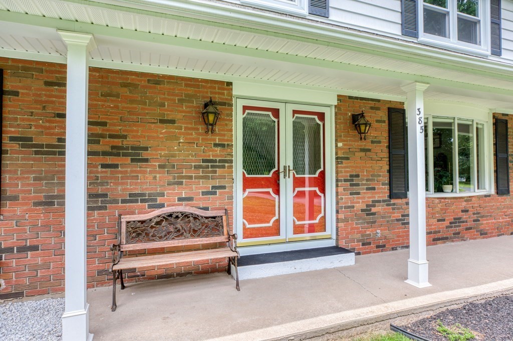 385 Lancaster Avenue West Springfield, MA 01089 - Photo 2 of 37 Gallery Image 2