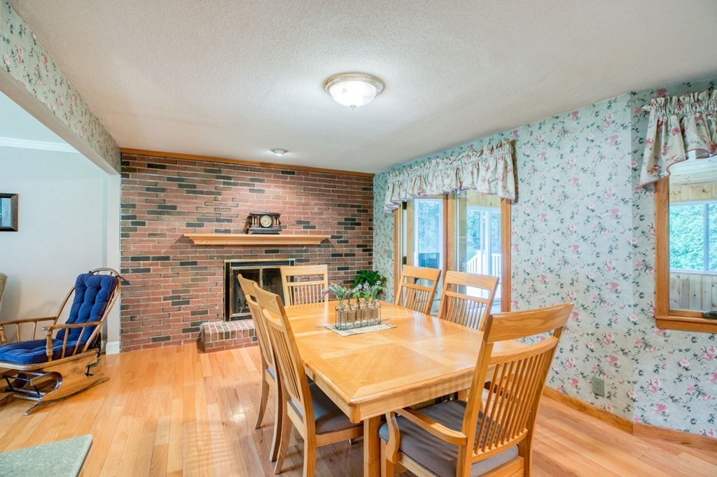 385 Lancaster Avenue West Springfield, MA 01089 - Photo 9 of 37 Gallery Image 9