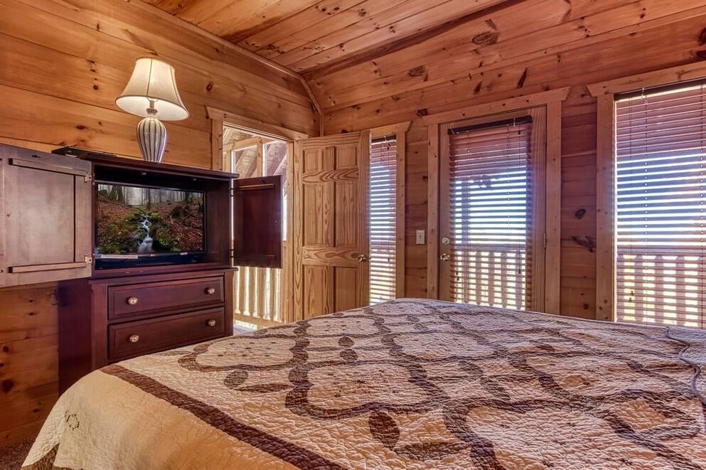 1805 Rhododendron Lane Sevierville, TN 37876 - Photo 23 of 38 Gallery Image 23