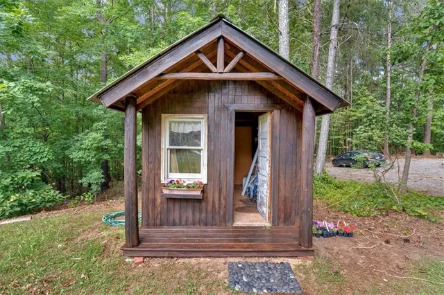 $889,900 | 1355 White Road, White, GA 30184